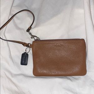 Coach Wristlet in soft leather brown